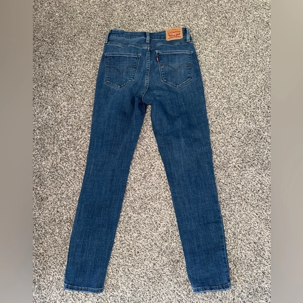 Levi’s 712 high rise skinny jeans - Picture 4 of 4